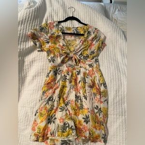 Free people yellow floral dress with cut out size 10 NWOT